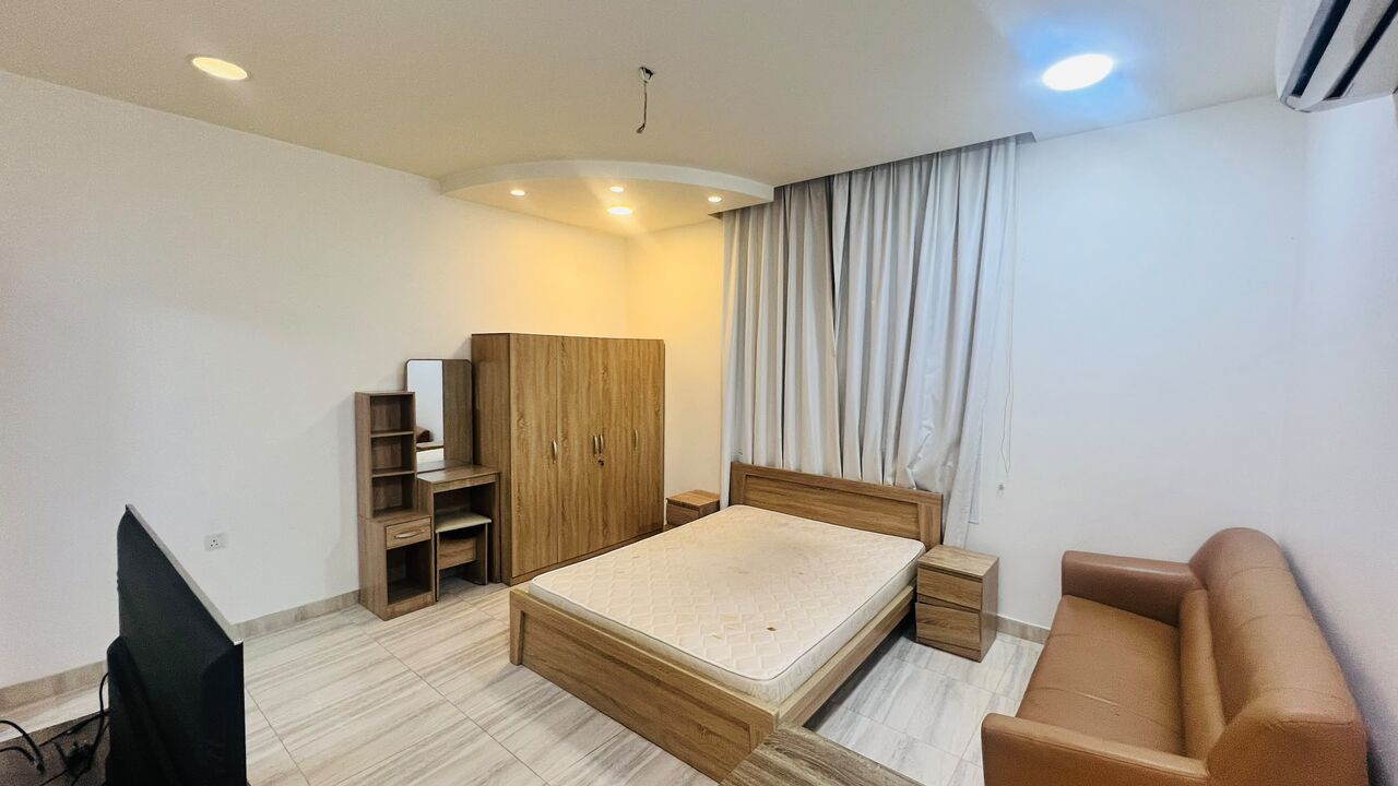 Busaiteen, Apartments, Flats, Houses & Villas, BHD 175/month,  Furnished,  Studio,  Apartment For Rent In Busaiteen | Closed Kitchen