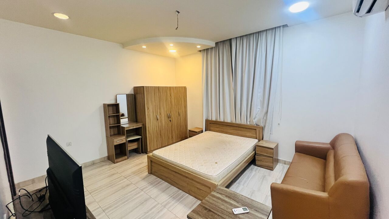 Busaiteen, Apartments, Flats, Houses & Villas, BHD 175/month,  Furnished,  Studio,  Apartment For Rent In Busaiteen | Closed Kitchen