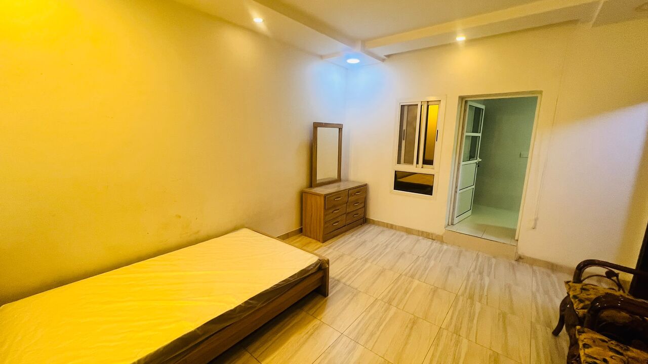 Busaiteen, Apartments, Flats, Houses & Villas, BHD 175/month,  Furnished,  Studio,  Budget  Apartment For Rent In Busaiteen | Closed Kitchen