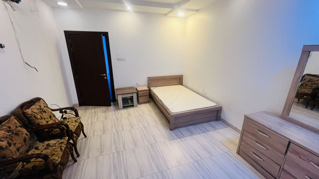 Busaiteen, Apartments, Flats, Houses & Villas, BHD 175/month,  Furnished,  Studio,  Budget  Apartment For Rent In Busaiteen | Closed Kitchen