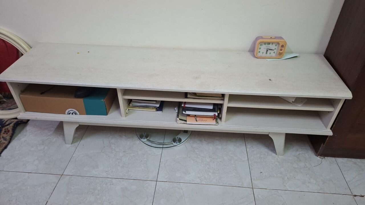 Dammam, Household Items, SAR 150,  Desk Table Wooden