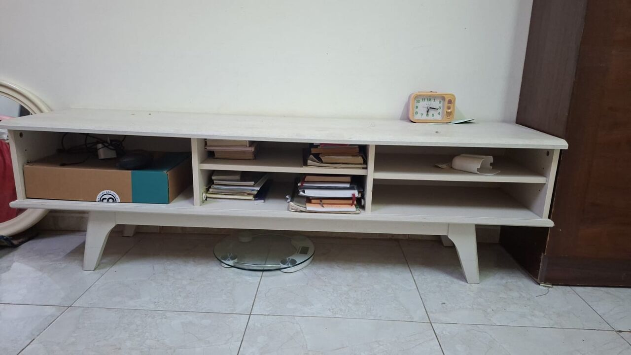 Dammam, Household Items, SAR 150,  Desk Table Wooden