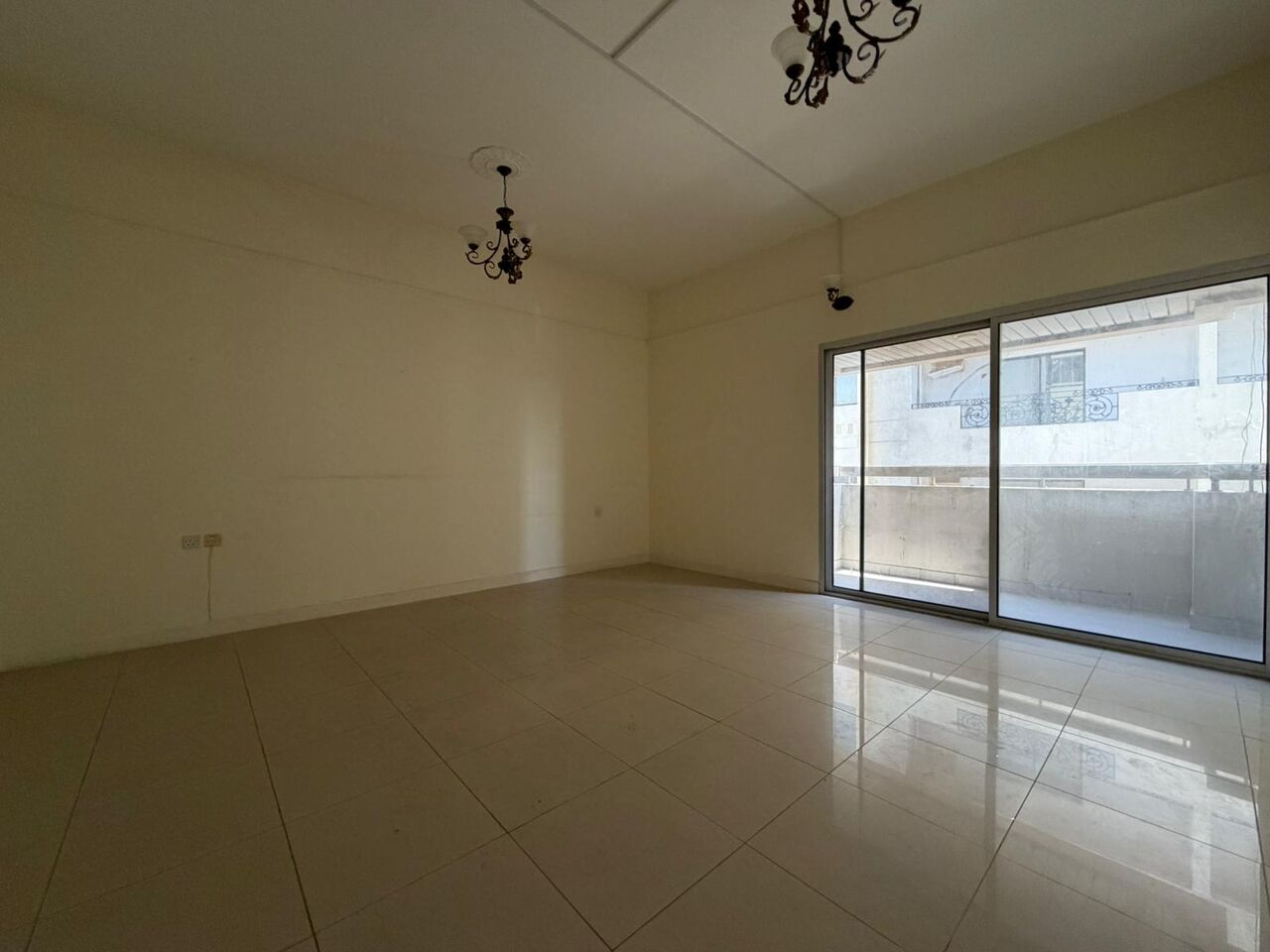Umm Al Hassam, Apartments, Flats, Houses & Villas, BHD 300/month,  Furnished,  3 BR,  Semi-Furnished Apartment For Rent In Um Al Hassam | Near Madan Fitness | Balcony