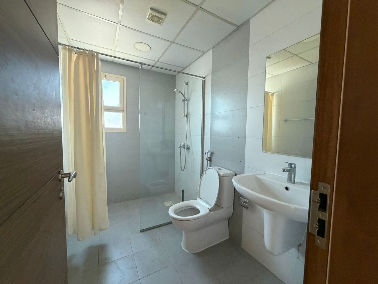 Adliya, Apartments, Flats, Houses & Villas, BHD 250/month,  Furnished,  2 BR,  Semi-Furnished Apartment For Rent In Adliya | Near Palace | Prime Location
