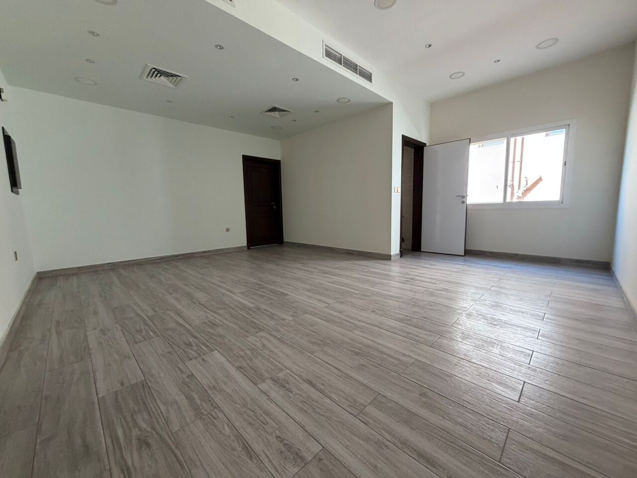 Segaya, Apartments, Flats, Houses & Villas, BHD 300/month,  3 BR,  Semi-Furnished Apartment For Rent In Segaya | Kuwait Avenue