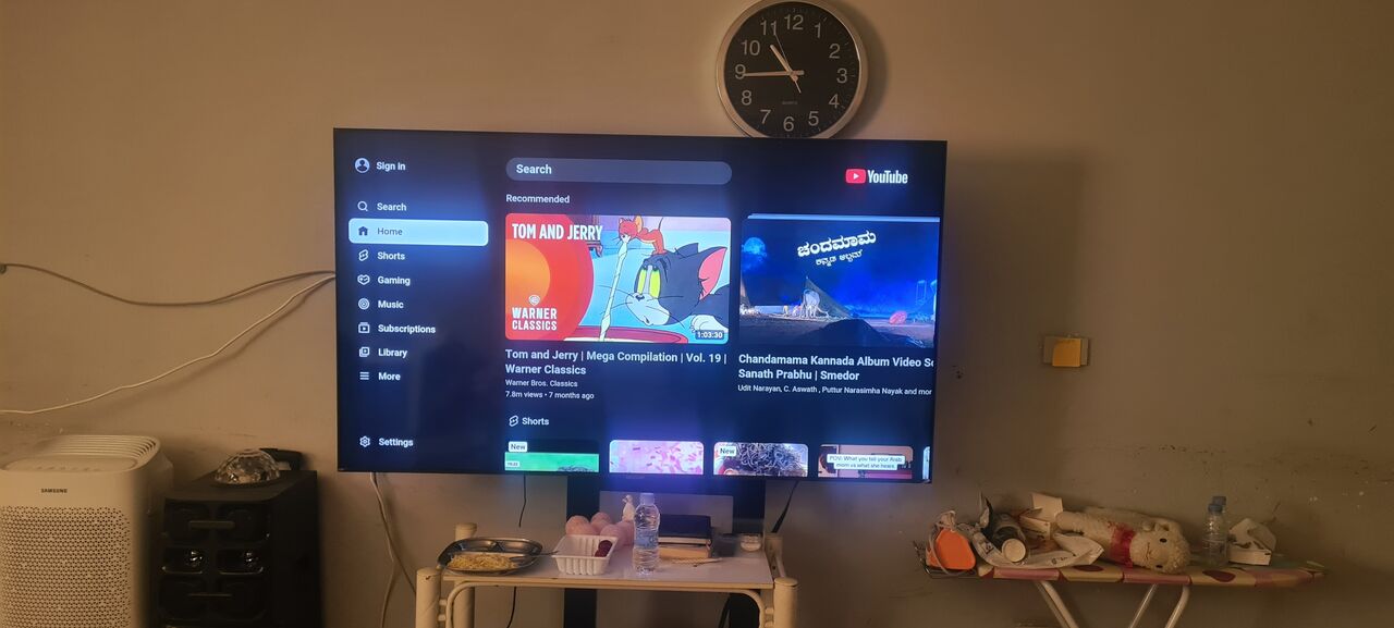 Yanbu, Electronics, SAR 950,  65 Inch Samsung Tv With Stahd For Sale