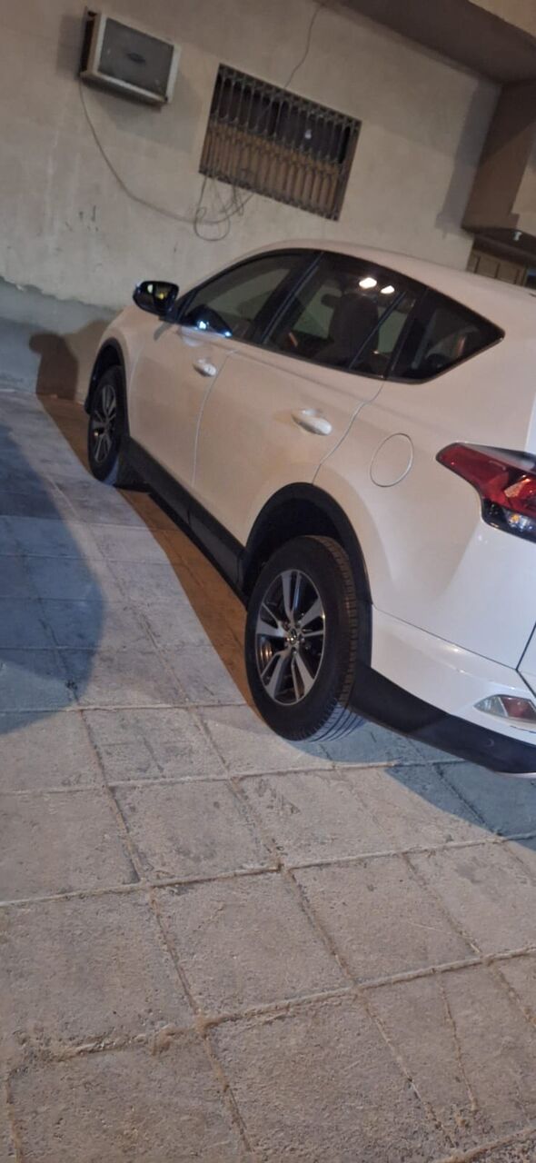 Al Malaz, Vehicles, Cars & Trucks , SAR 48000,  Toyota RAV4 XLE 2016 &ndash; 4WD,  2016,  Automatic,  165 KM,