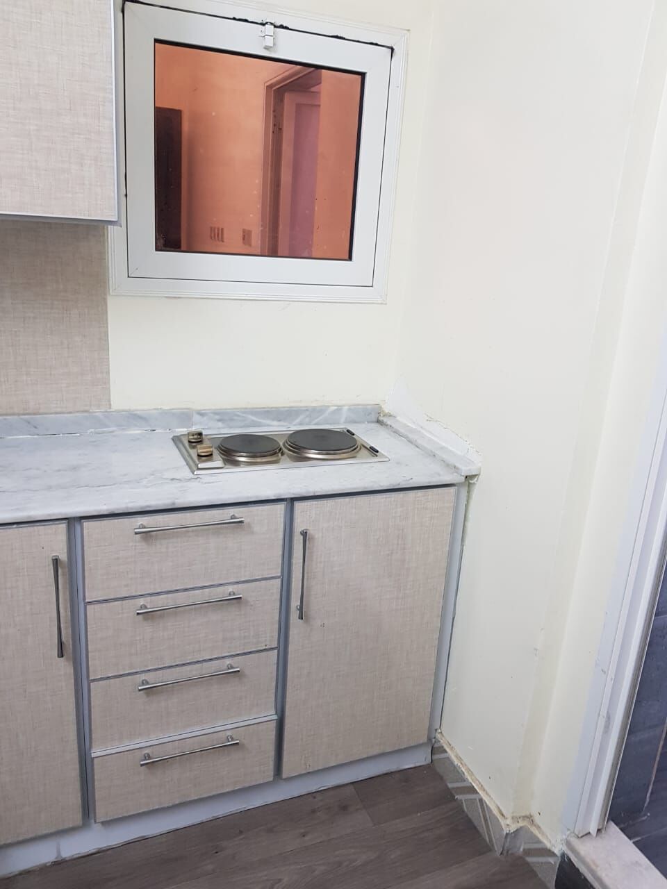 Makkah, Rooms for Rent, Comfortable Furnished Bachelor Room | Shawqia, Makkah.