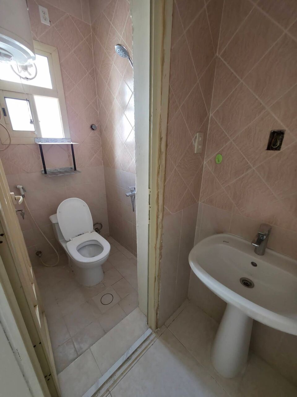 Thuqbah, Apartments, Flats, Houses & Villas, 2 BR,  2 BR Family Apartment For Rent In Al Khobar &ndash; 14,000 SAR/Year
