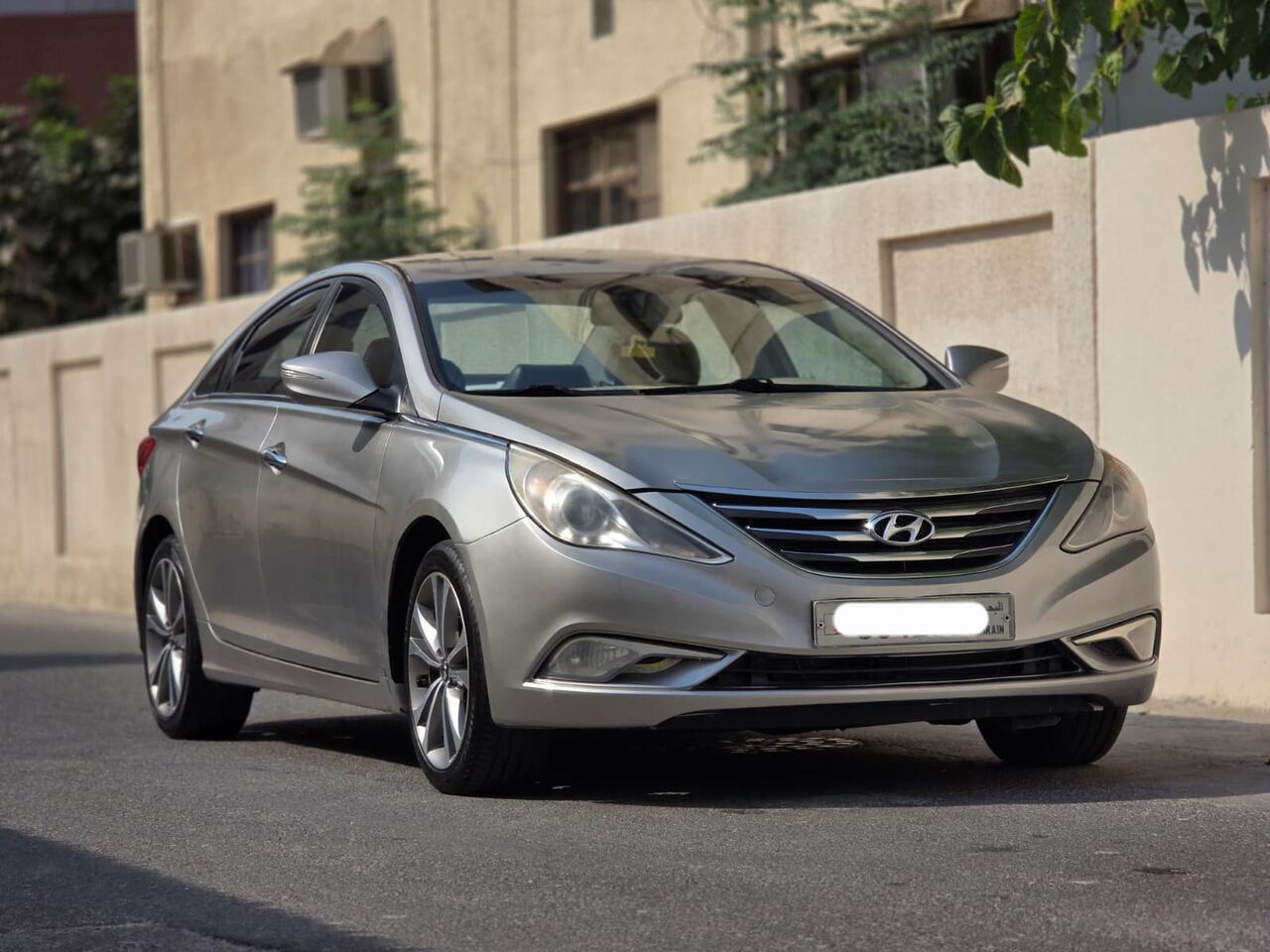Manama, Vehicles, Cars & Trucks , BHD 2300,  Hyundai Sonata,  2014,  Automatic,  240000 KM,    FOR SALE
