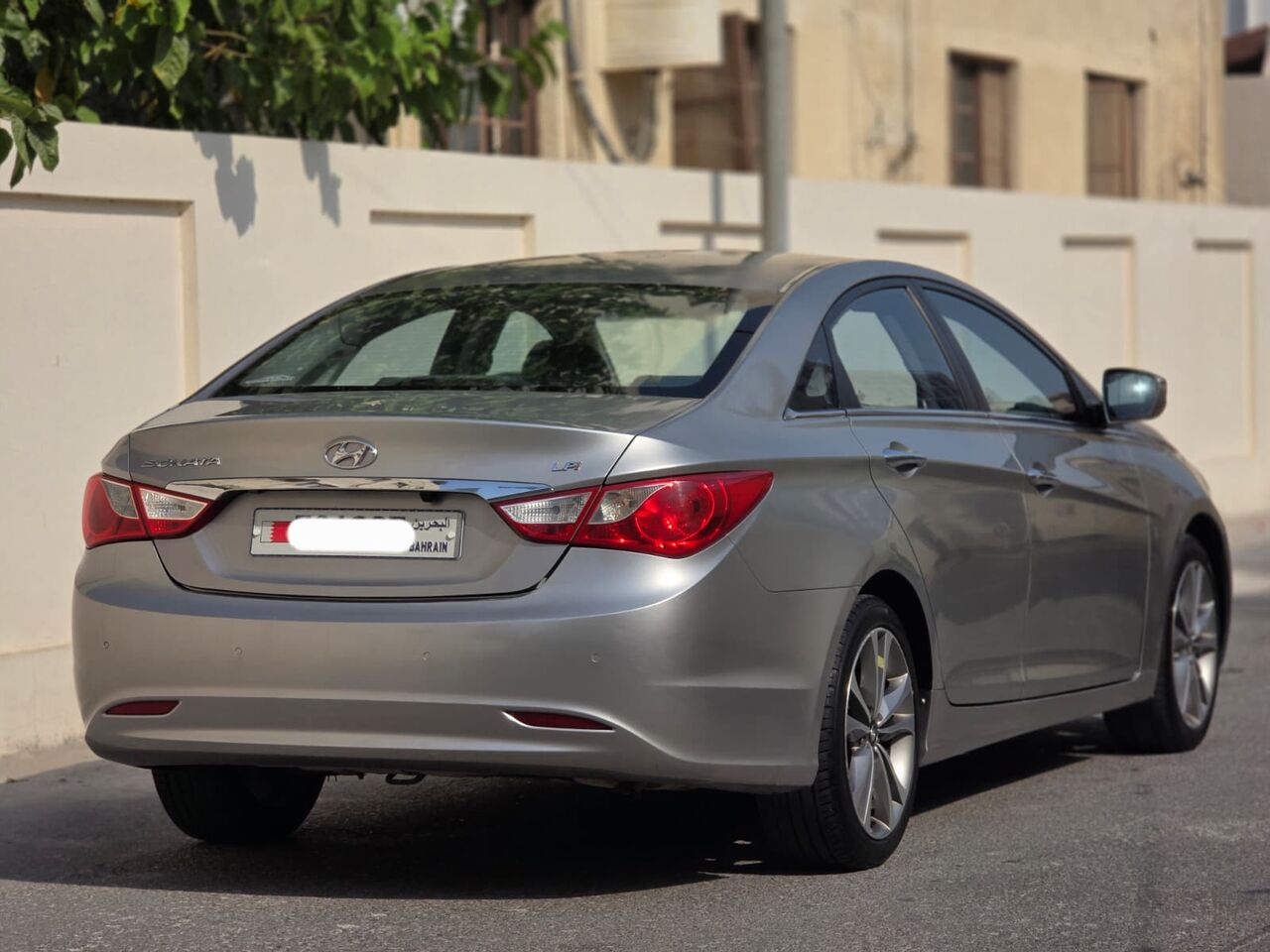 Manama, Vehicles, Cars & Trucks , BHD 2300,  Hyundai Sonata,  2014,  Automatic,  240000 KM,    FOR SALE