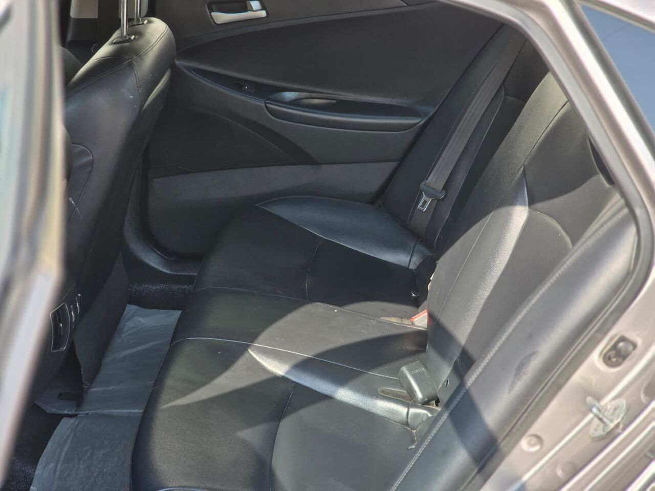 Manama, Vehicles, Cars & Trucks , BHD 2300,  Hyundai Sonata,  2014,  Automatic,  240000 KM,    FOR SALE