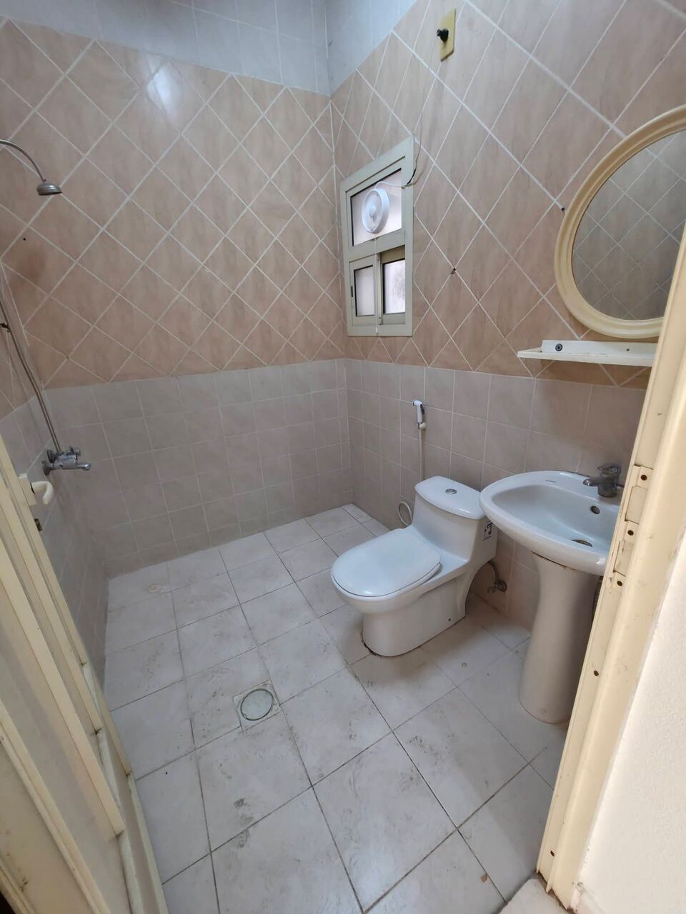 Thuqbah, Apartments, Flats, Houses & Villas, 2 BR,  2 BR Family Apartment For Rent In Al Khobar &ndash; 16,600 SAR/Year