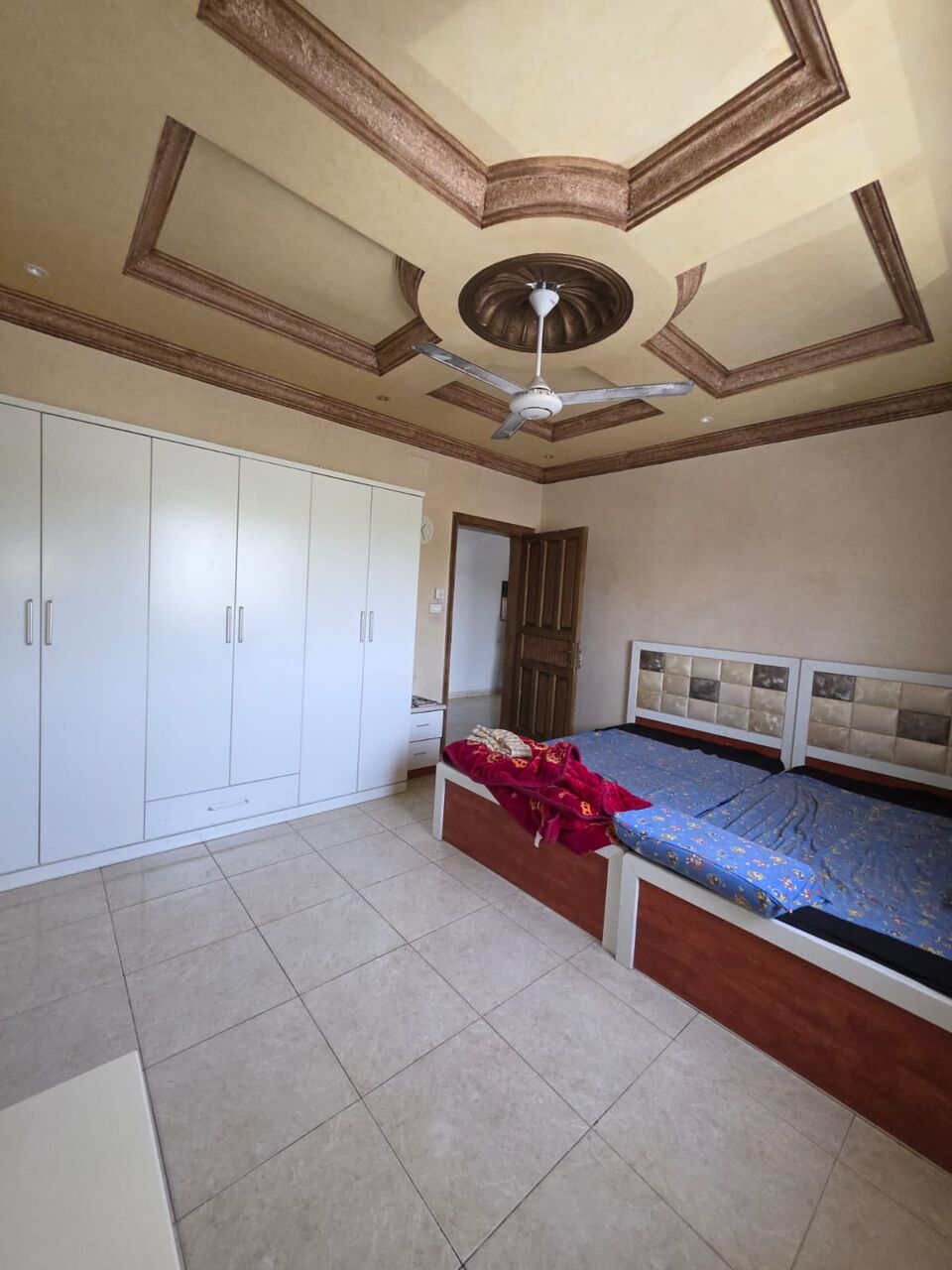 Al Aziziyah, Apartments, Flats, Houses & Villas, SAR 35000/year,  Furnished,  3 BR,  200 Sq. Meter,  SAR 35000/year, Furnished 6RM,3BR Kitchen 3Hall 2Wshr And 3 Balcony Near AL Abeer Hospital