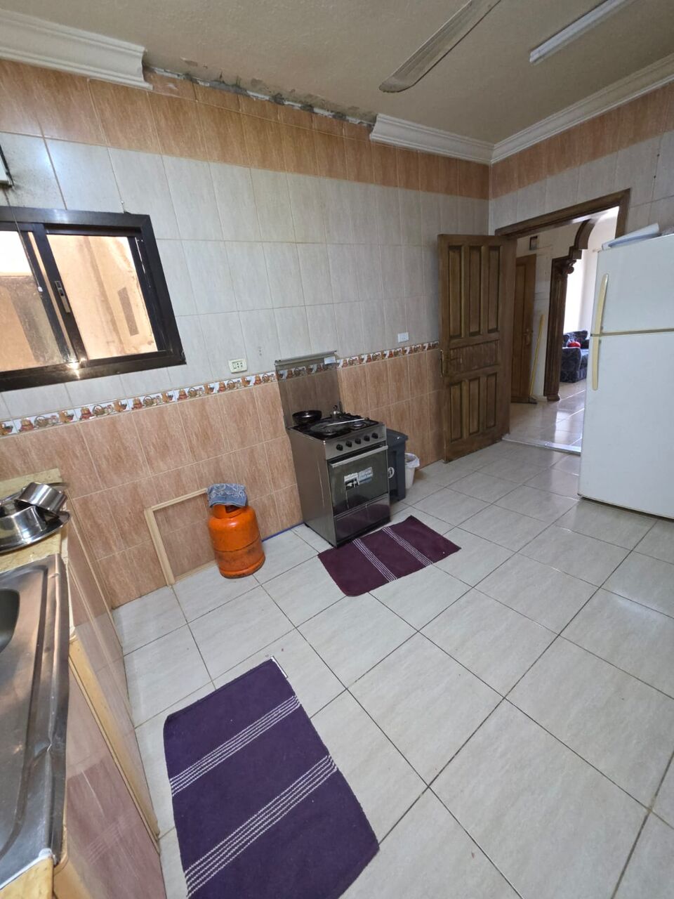 Al Aziziyah, Apartments, Flats, Houses & Villas, SAR 35000/year,  Furnished,  3 BR,  200 Sq. Meter,  SAR 35000/year, Furnished 6RM,3BR Kitchen 3Hall 2Wshr And 3 Balcony Near AL Abeer Hospital
