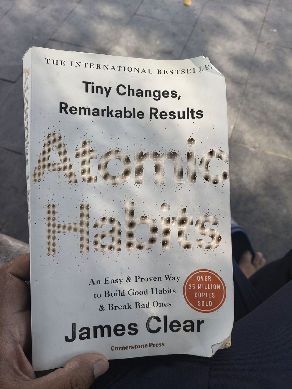 Manama, Books, BHD 7,  ATOMIC HABIT BY JAMES CLEAR