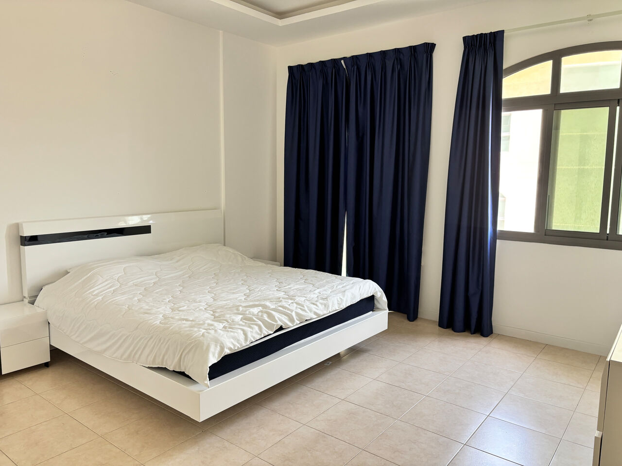 Segaya, Apartments, Flats, Houses & Villas, BHD 400/month,  2 BR,  Spacious & Bright 2BHK | Fully Furnished | Gym, Pool & WiFi | Salmaniya / Zinj / Segaya