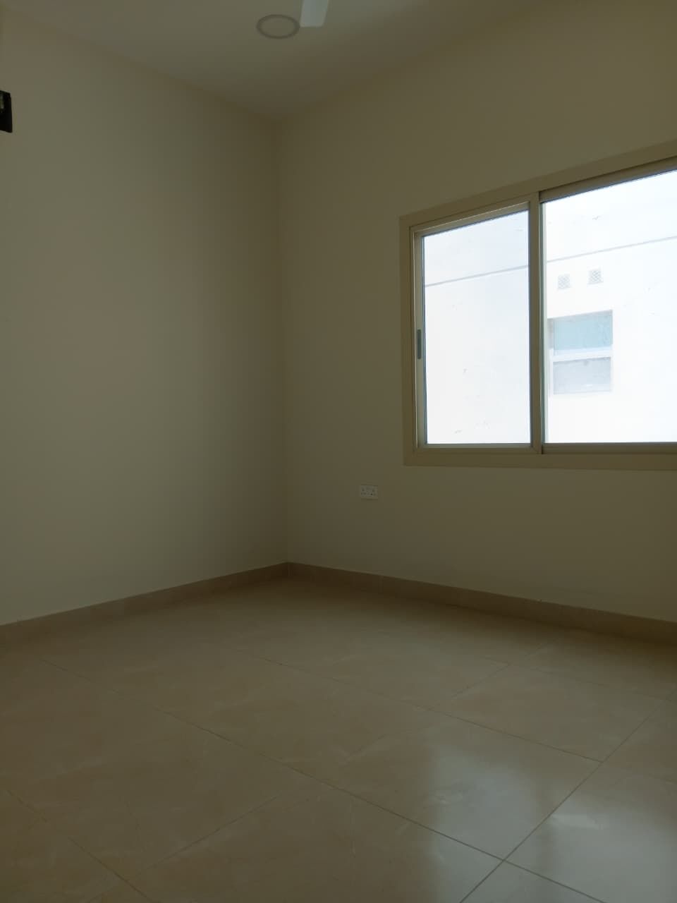 Manama, Apartments, Flats, Houses & Villas, BHD 250/month,  2 BR,  Flat For Rent