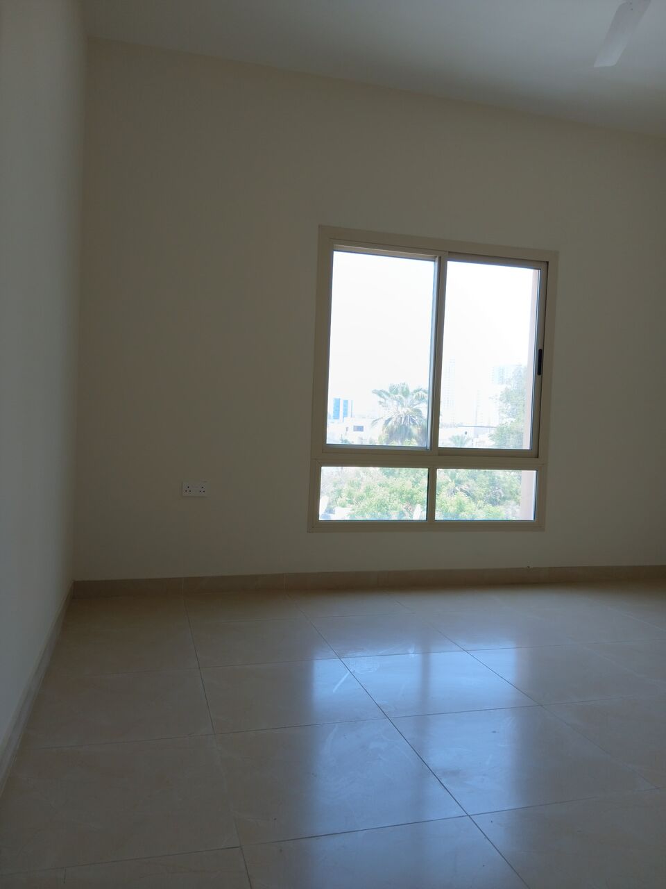 Manama, Apartments, Flats, Houses & Villas, BHD 250/month,  2 BR,  Flat For Rent