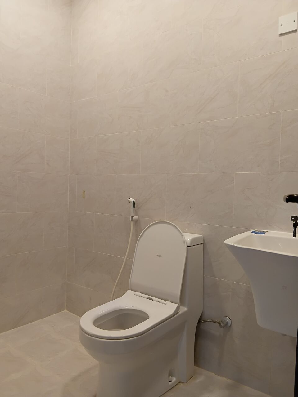 Manama, Apartments, Flats, Houses & Villas, BHD 250/month,  2 BR,  Flat For Rent