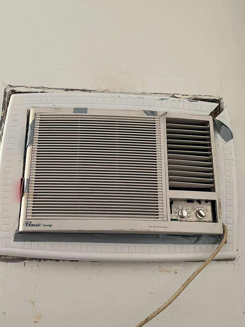 Ras Tanura, Air Conditioners, SAR 900,  2 Ac For Sell ( 1.5 Ton And 2 Ton)