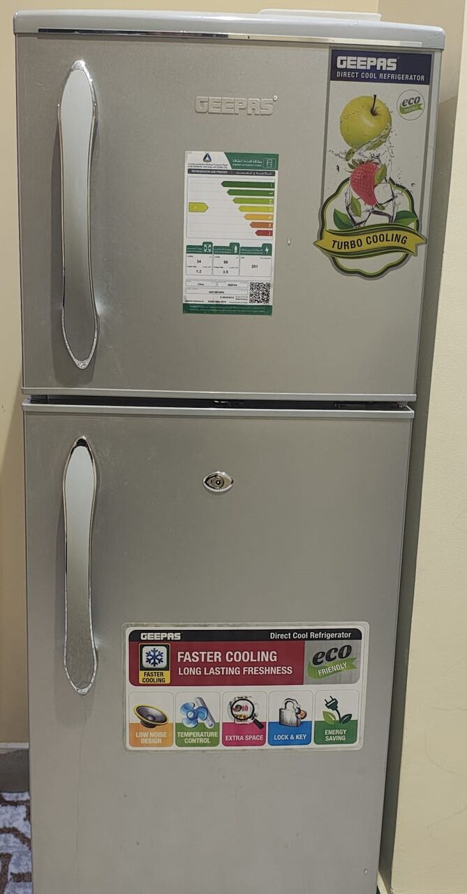 Al Malaz, Electronics, SAR 500,  SAR 500, Refrigerator And Freezer (fridge) 201L