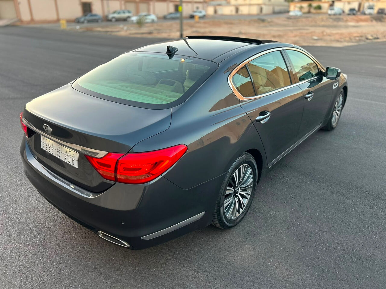 Riyadh, Vehicles, Cars & Trucks , SAR 36000,  Kia Carens,  2015,  Automatic,  183000 KM,  Kia Quoris  For Sale