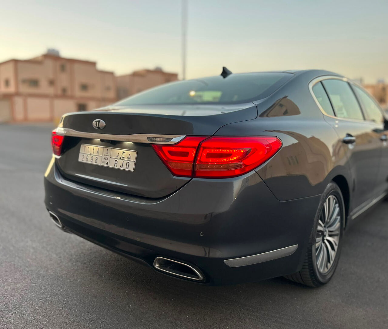 Riyadh, Vehicles, Cars & Trucks , SAR 36000,  Kia Carens,  2015,  Automatic,  183000 KM,  Kia Quoris  For Sale