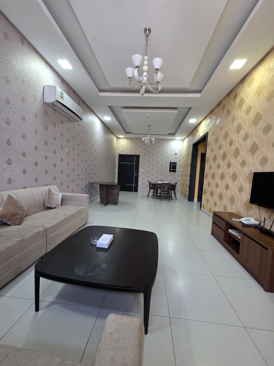 Manama, Apartments, Flats, Houses & Villas, BHD 360/month,  Furnished,  2 BR,  Parking & WiFi - Fully Furnished Spacious 2 BHK Flat With Unlimited Ewa @360/BD In Seef
