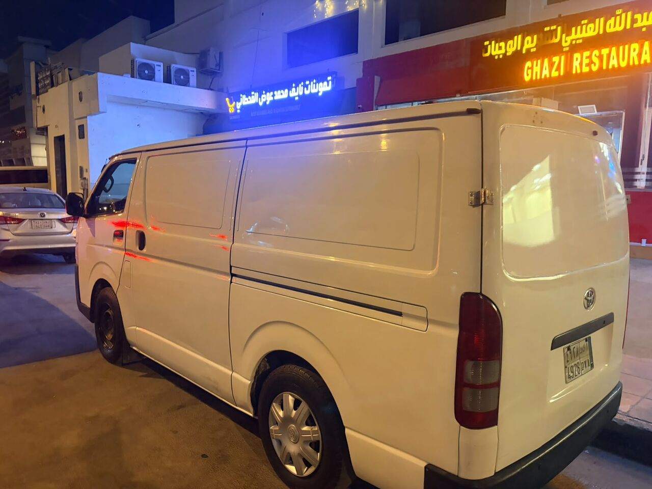 Riyadh, Vehicles, Cars & Trucks , SAR 55000,  2014,  2014,  Manual,  416452 KM,   DIESEL HIACE VAN