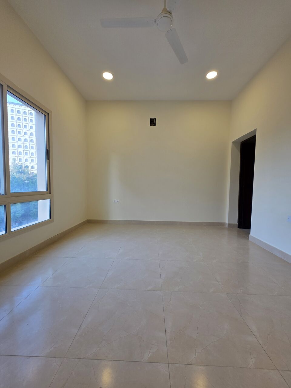 Manama, Apartments, Flats, Houses & Villas, BHD 280/month,  2 BR,  * Brand New - Neet Semi Furnished 2 BHK Flat With Ewa & Parking @ 280/BD In Um Al Assam