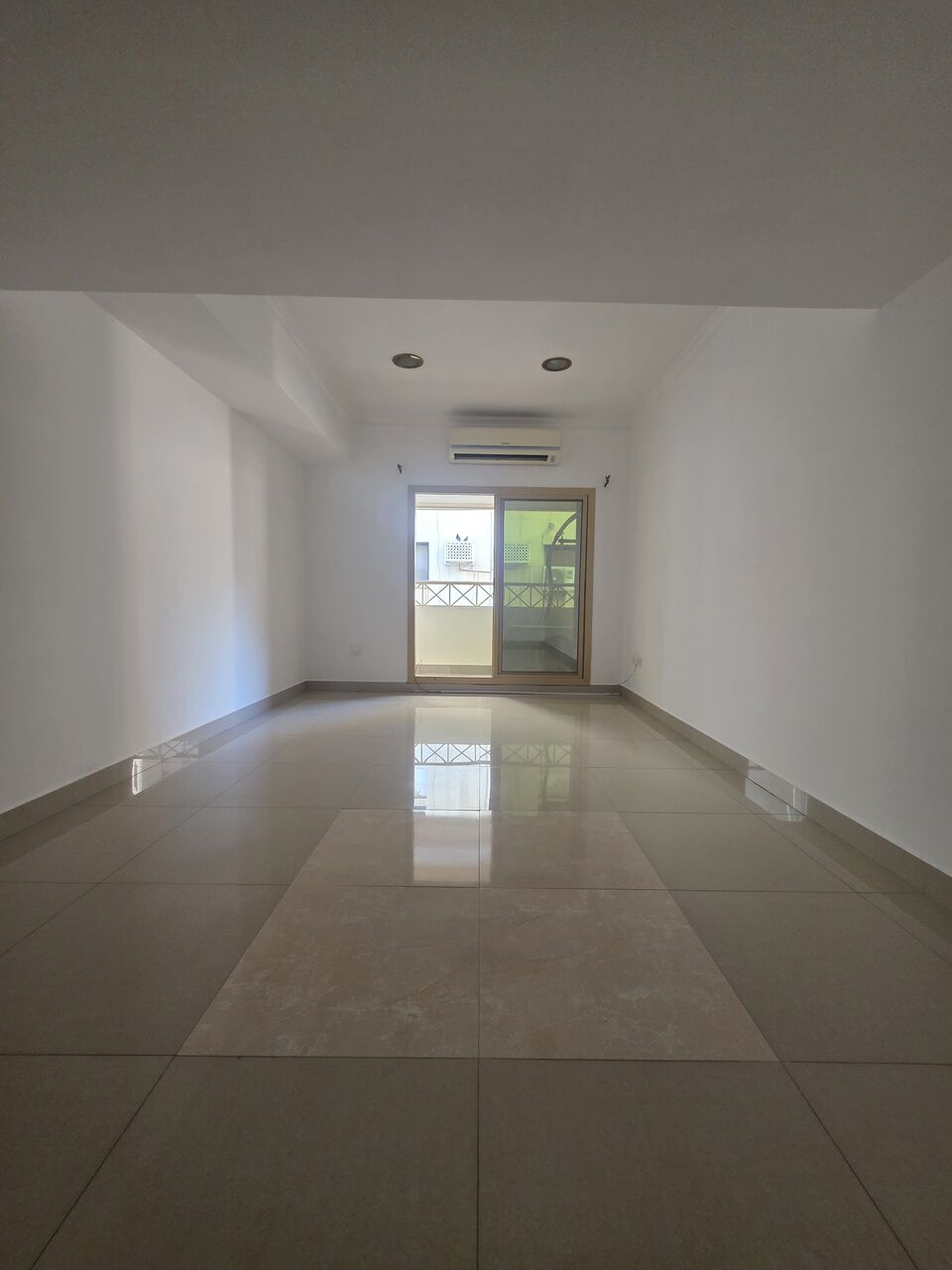 Gudaibiya, Apartments, Flats, Houses & Villas, BHD 280/month,  2 BR,  - Parking & Balconies - Semi Furnished 2 BHK Family Flat With Ewa @280/BD In Gudaibiya