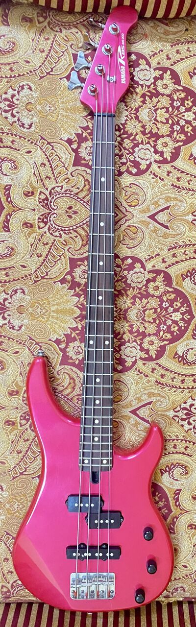 Riyadh, Musical Instruments, SAR 700,  Bass Guitar Yamaha RBS MS200 With Softcase