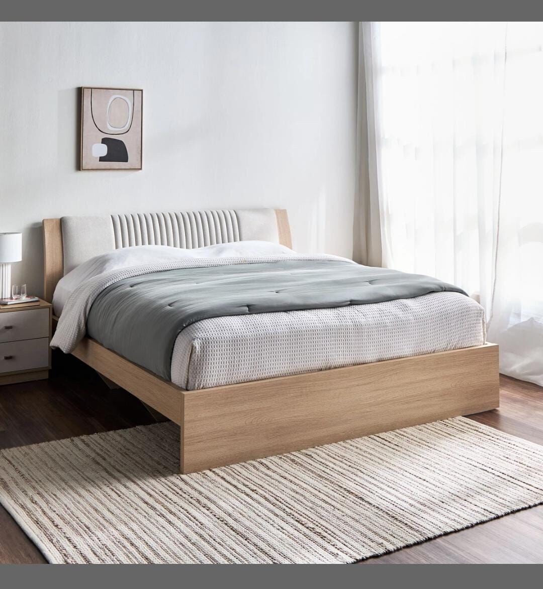 Al Hamra, Furniture, SAR 800,  King Size Bed 180 Cms X 200 Cms