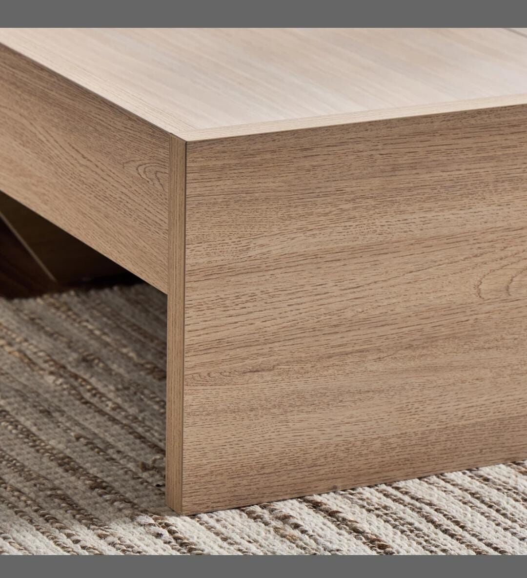 Al Hamra, Furniture, SAR 800,  King Size Bed 180 Cms X 200 Cms