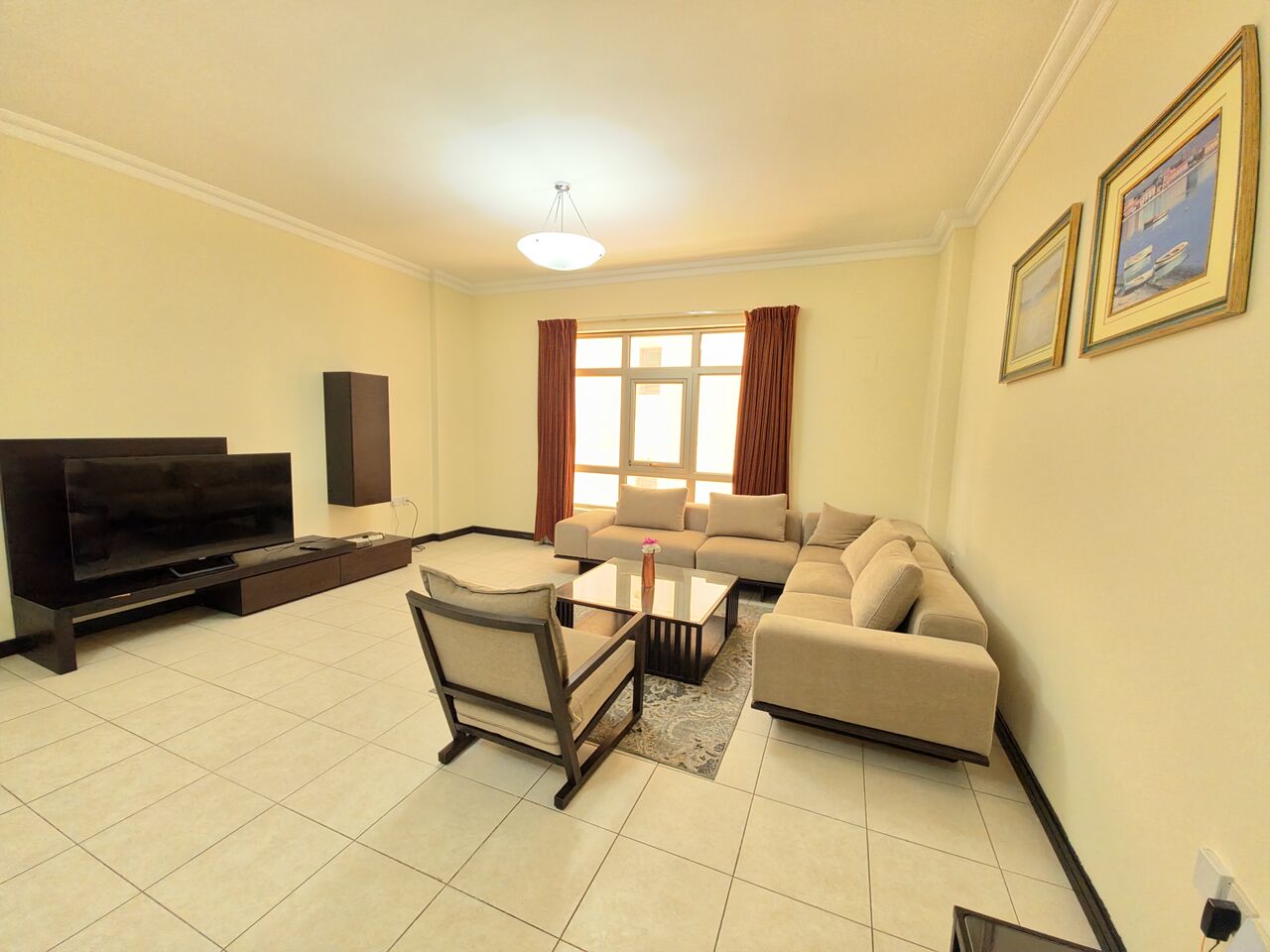 Juffair, Apartments, Flats, Houses & Villas, BHD 350/month,  Furnished,  2 BR,  Highly Spacious | Wifi & Hk |Closed Kitchen | Family Building | Near Ramez Mall Juffair