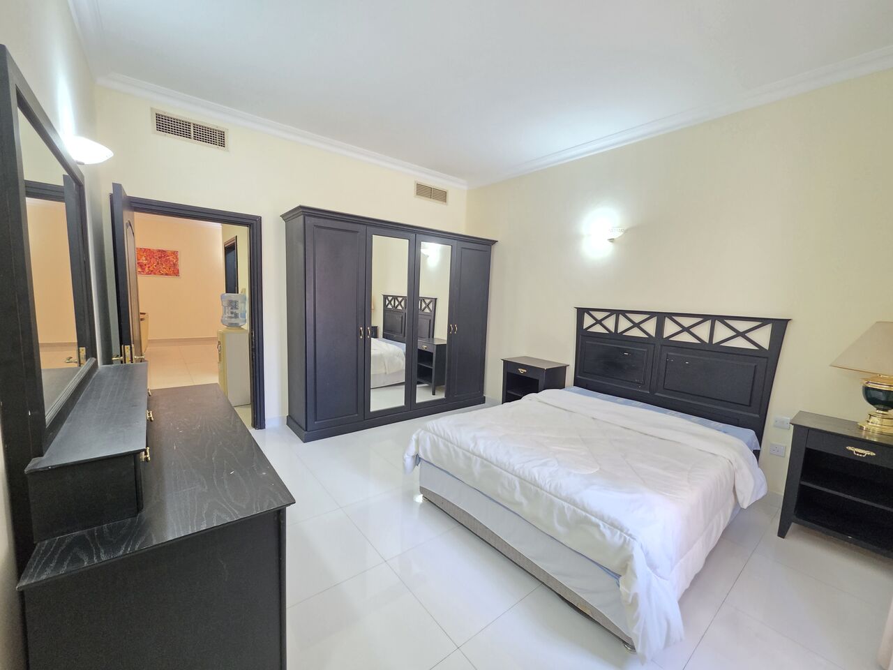 Juffair, Apartments, Flats, Houses & Villas, BHD 325/month,  Furnished,  2 BR,  Awesome 2 Bhk | Gas Connection | Free Wifi & Hk Services | Near Ramez Mall Juffair
