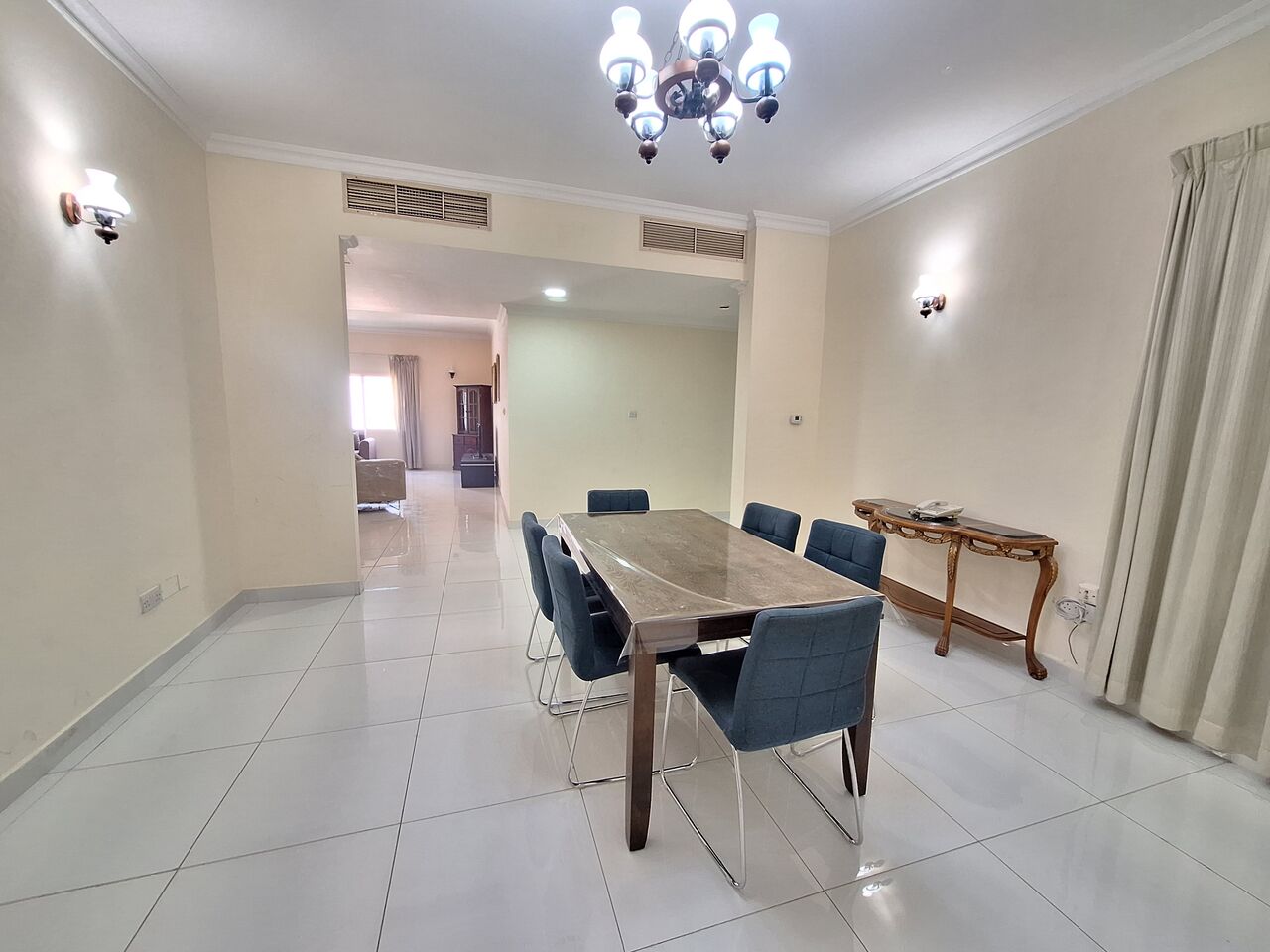 Juffair, Apartments, Flats, Houses & Villas, BHD 425/month,  Furnished,  3 BR,  Huge 3 Bhk | Gas Connection | Free Wifi & Hk | Balcony | Near Ramez Mall Juffair