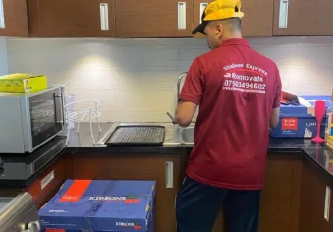 London, Labor/Moving, Professional House Removals In Potters Bar - Safe And Reliable Moving Services