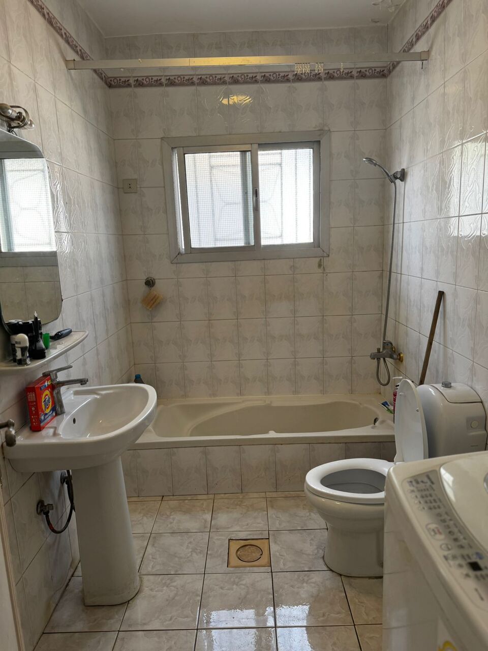 Olaya, Rooms for Rent, SAR 2800/month,  Furnished,  SAR 2800/month, 1 BR, Bedroom With Its Own Bathroom Is Available For Rent In A Well-mainta