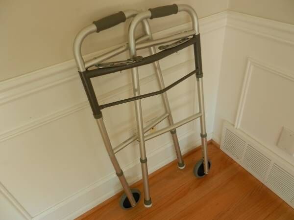 Los Angeles, Health & Beauty Items, USD 10,  Rolling Walker (rollator) With Hand Brakes
