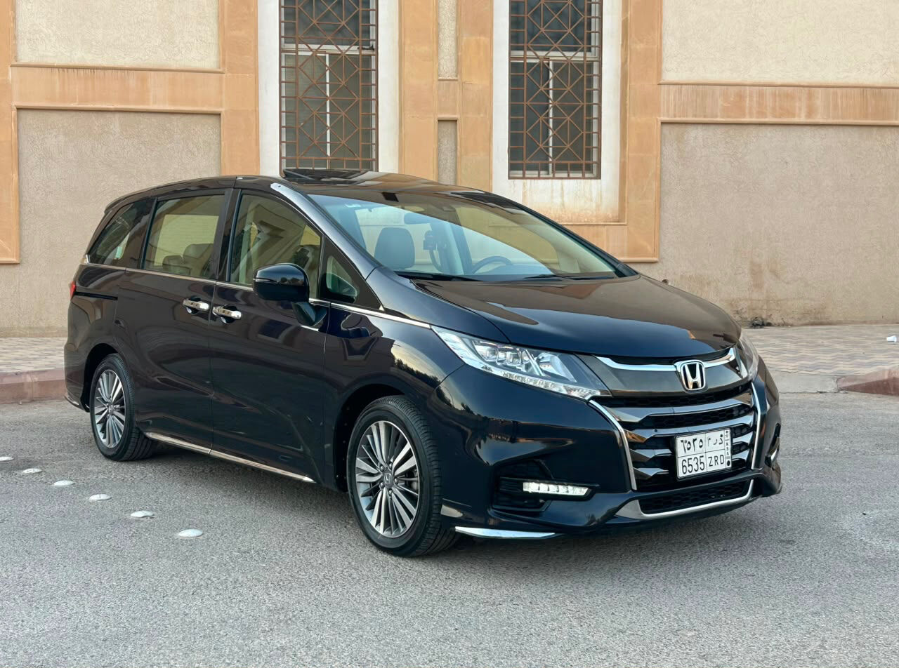Riyadh, Vehicles, Cars & Trucks , SAR 59000,  Honda Odyssey,  2018,  Automatic,  159000 KM,    For Sale &ndash; Full Option (Highest Trim)