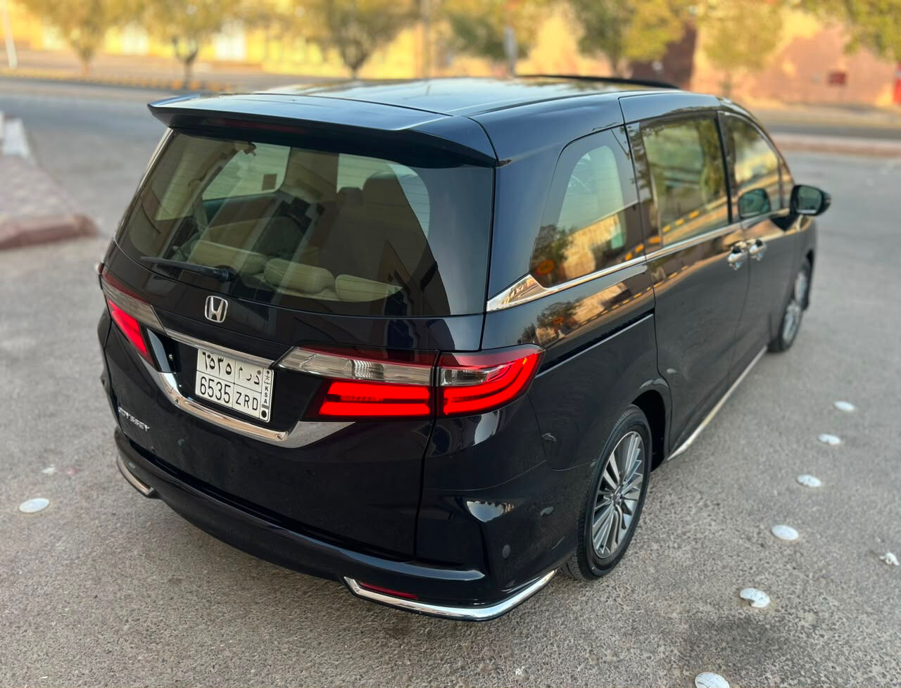 Riyadh, Vehicles, Cars & Trucks , SAR 59000,  Honda Odyssey,  2018,  Automatic,  159000 KM,    For Sale &ndash; Full Option (Highest Trim)