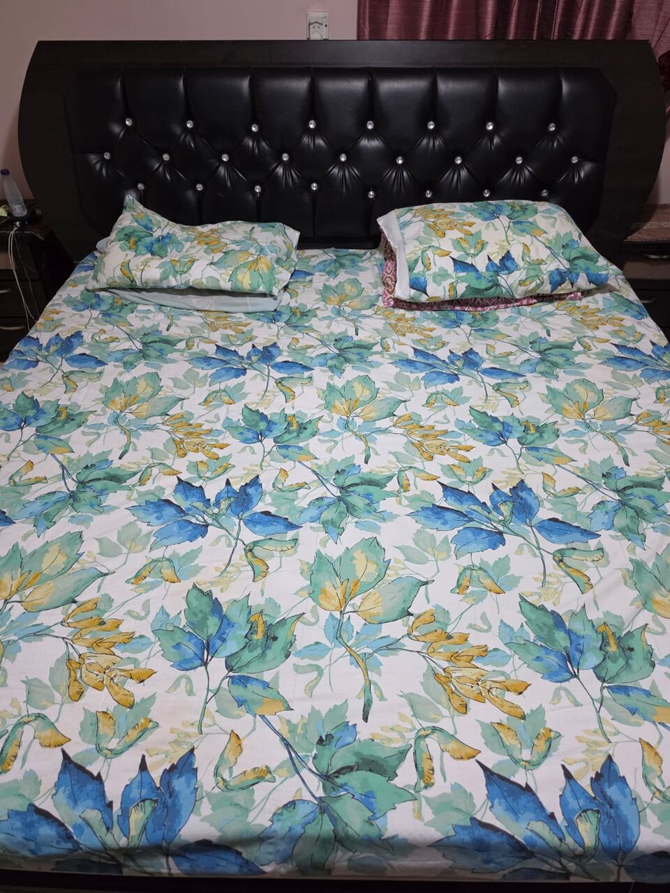 Riyadh, Furniture, SAR 400,  Double Bed With Side Tables And Mattress