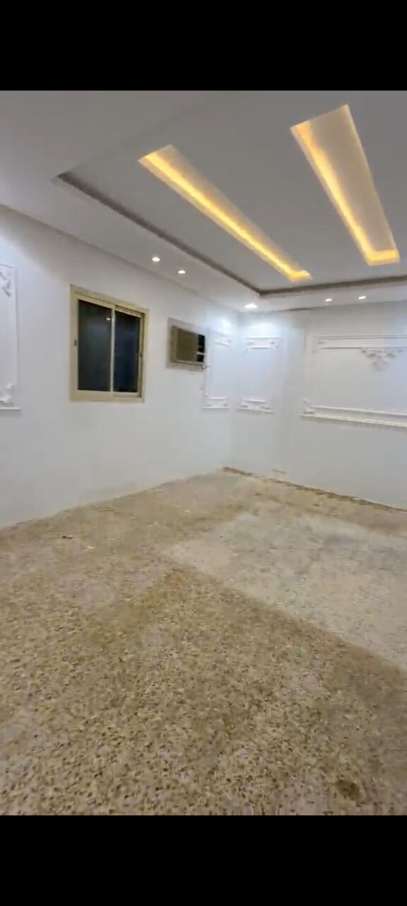 Al Naseem, Apartments, Flats, Houses & Villas, SAR 35000/year,  3 BR,  Specious Large Family Apartment With 3 Beadrooms 2bath Kitchen And Hall