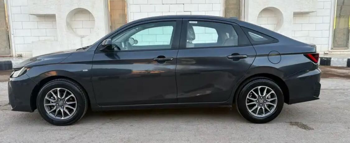 Riyadh, Vehicles, Cars & Trucks , TOYOTA YARIS Y GRAY,  2023,  Automatic,  90000 KM,  NEAT CONDITION C