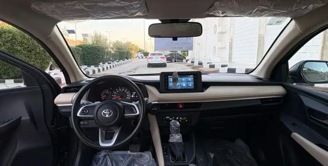 Riyadh, Vehicles, Cars & Trucks , SAR 43000,  TOYOTA YARIS Y GRAY,  2023,  Automatic,  90000 KM,  NEAT CONDITION D