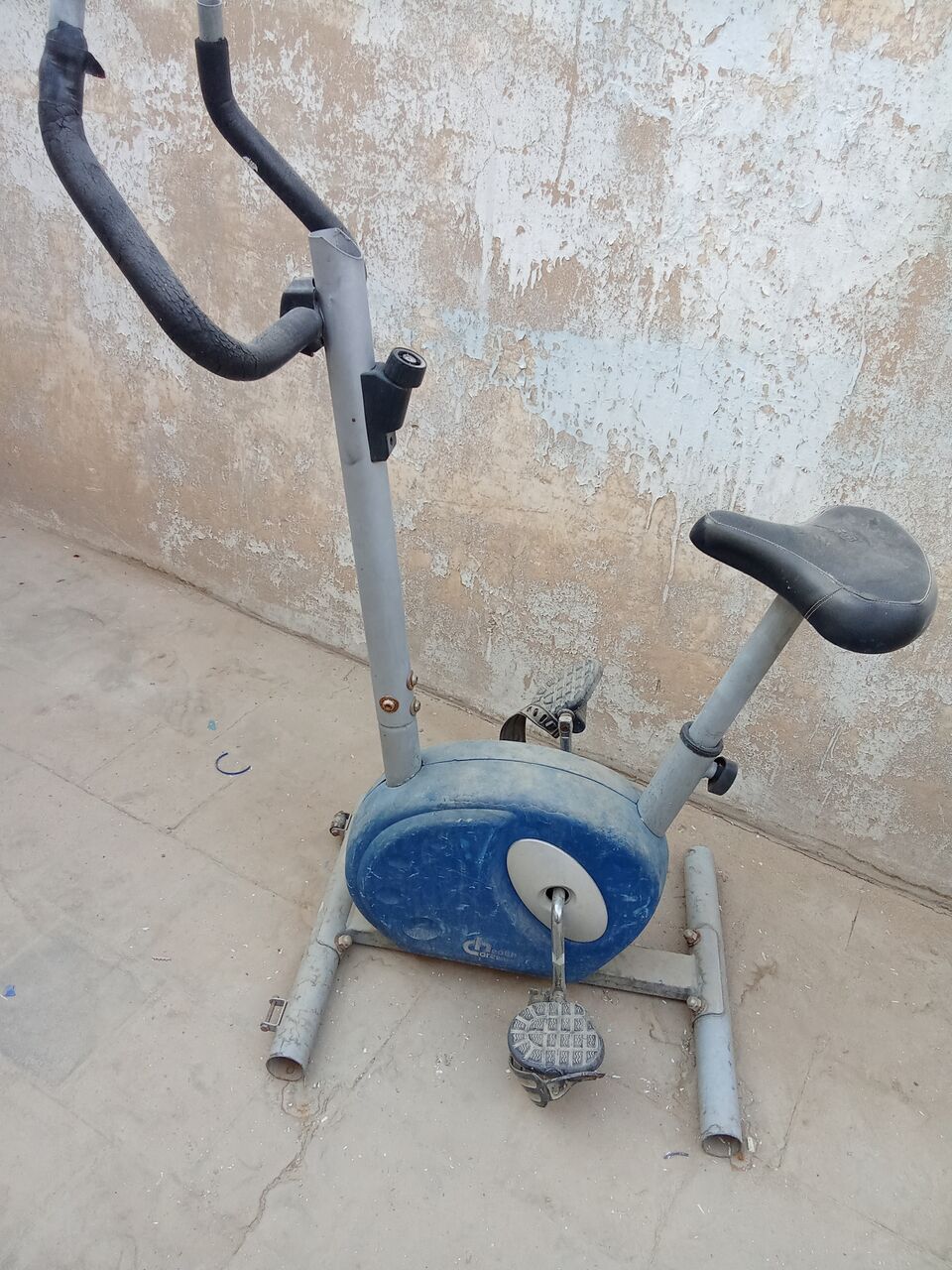 Ad Dilam, Appliances, SAR 50,  Foldable Table And Gym Cycle