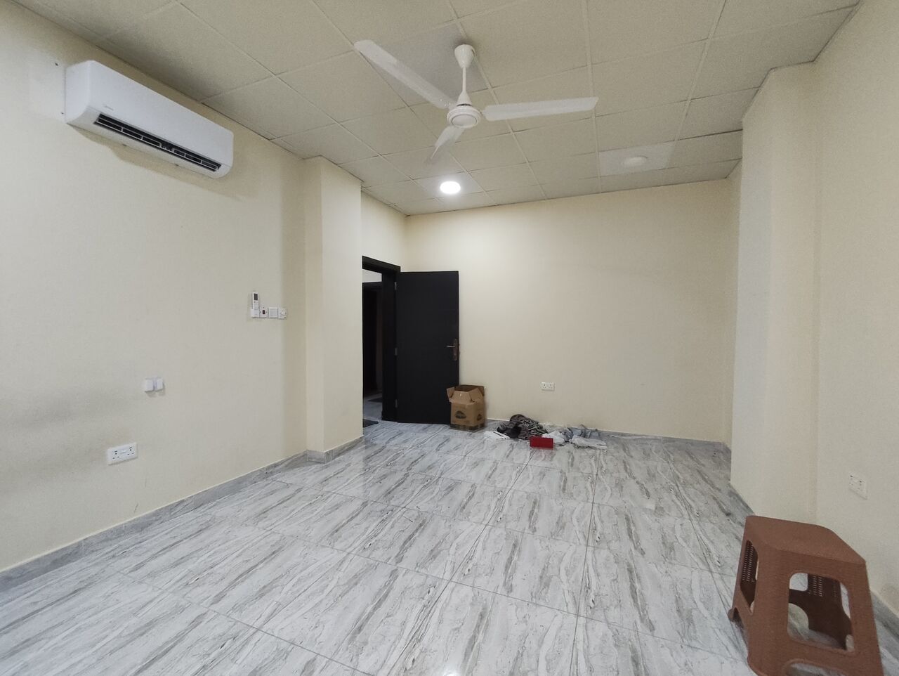 East Riffa, Apartments, Flats, Houses & Villas, BHD 160/year,  1 BR,  East Riffa Highway:- Semifurnished Studio Flat On Rent With Unlimited Ewa..