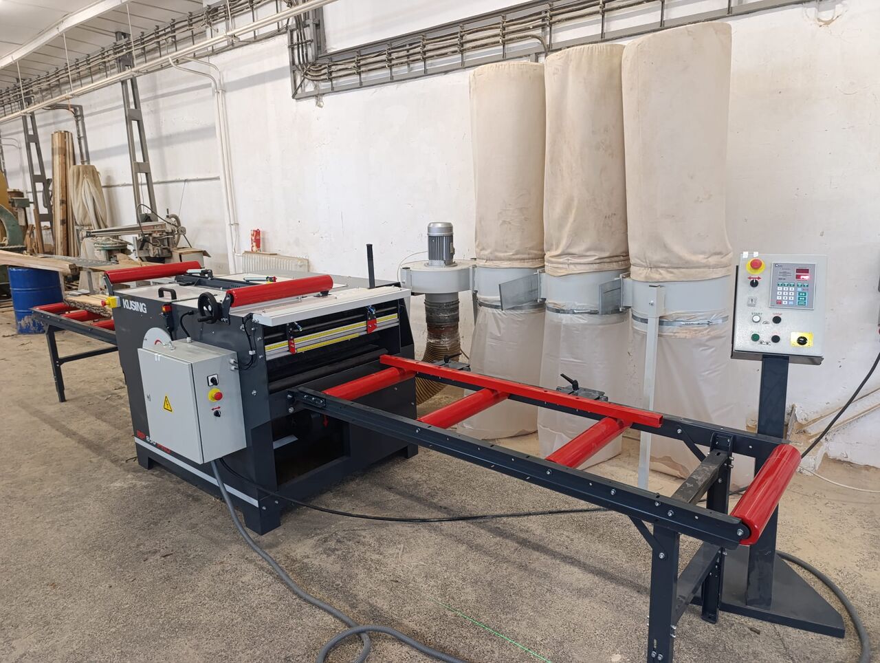 Bratislava, Machinery, USD 24450,  KUSING RP-OP-600 Gang Rip Saw / Edger
